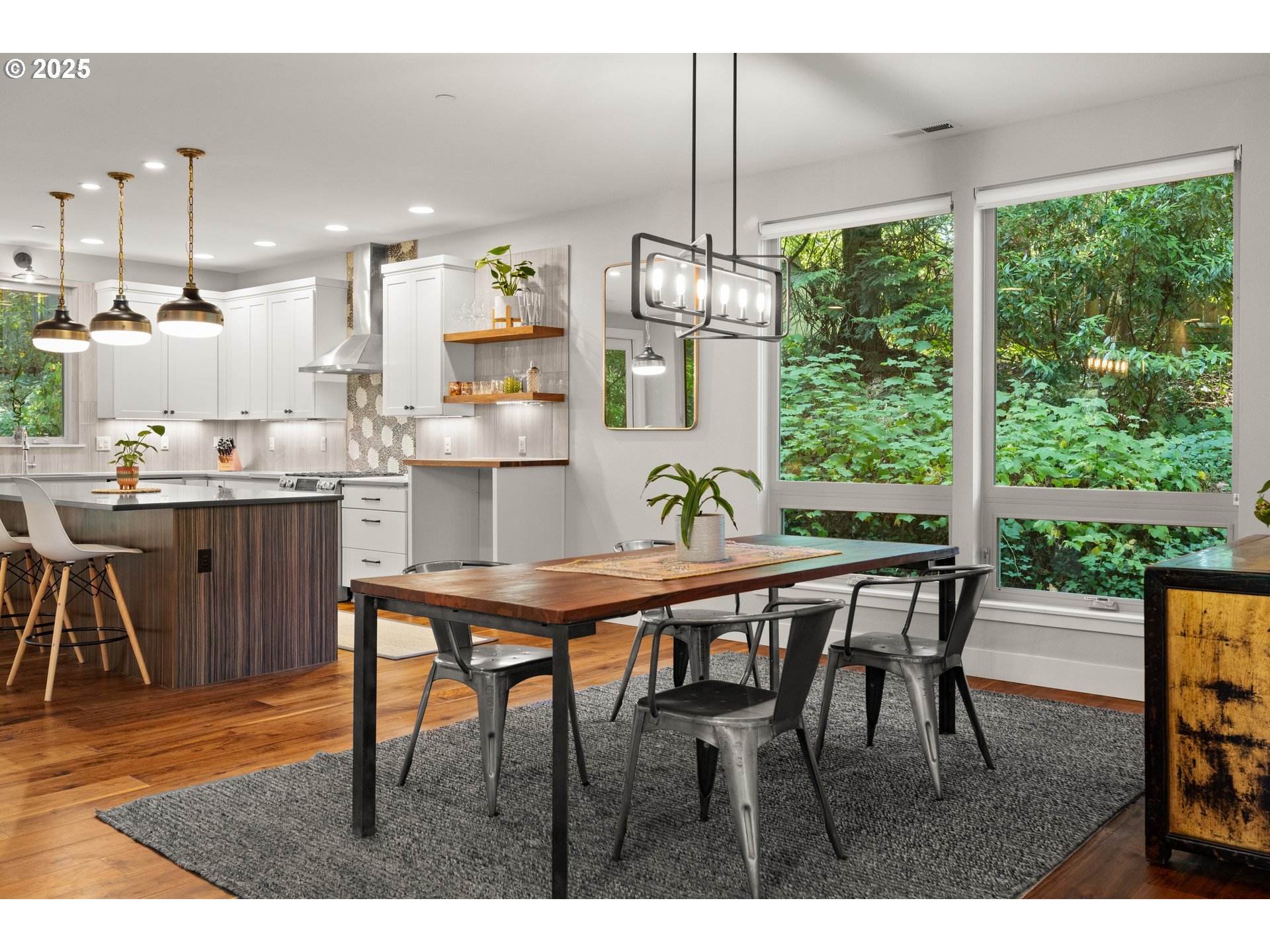 3344 Southwest Palatine Street Portland, OR 97219 - Photo 10 of 47