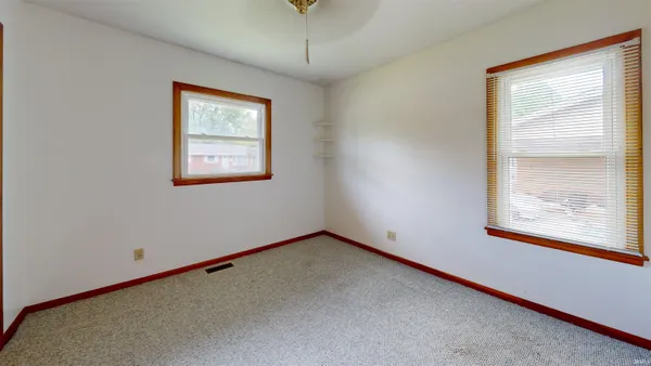 $210,000 | 1914 North Thomas Avenue, Evansville, IN 47711