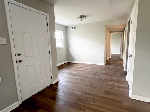 1645 Raleigh Road, Unit 104 Lexington, KY 40505 - Photo 3 of 13 IMG_1253 (1)