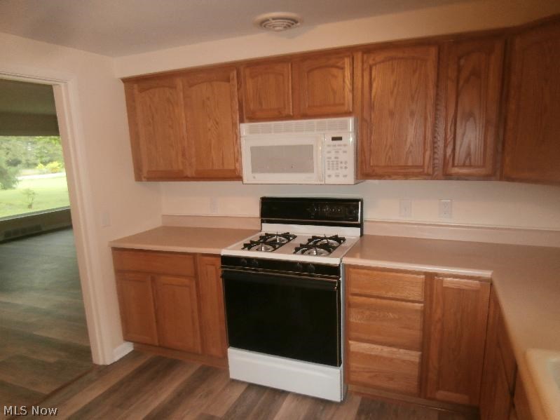 35160 Martin Road Willoughby, OH 44094 - Photo 6 of 26 Gallery Image 6