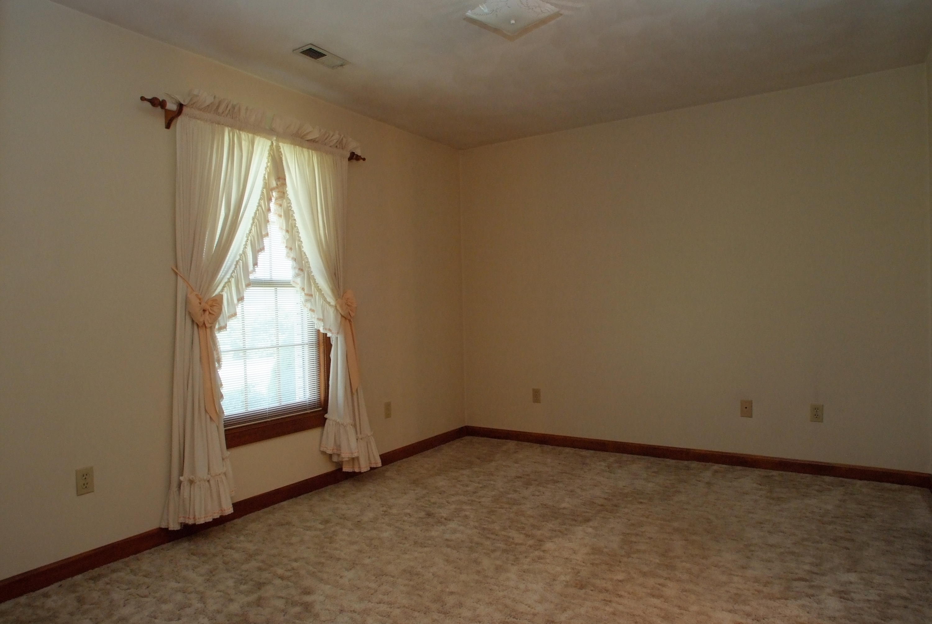 4631 Rte 1094 Roanoke, VA 24012 - Photo 15 of 21 INTERIOR