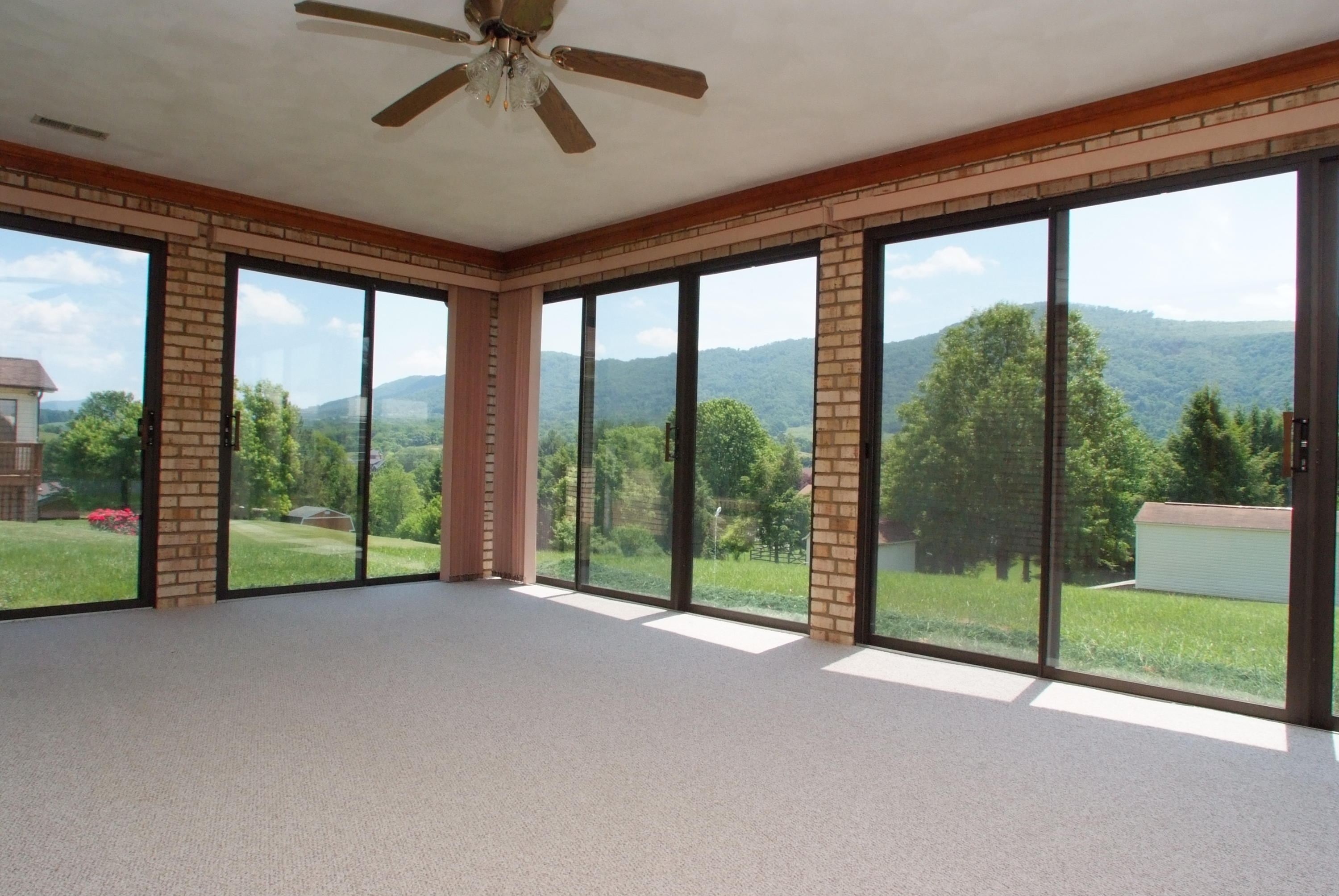 4631 Rte 1094 Roanoke, VA 24012 - Photo 18 of 21 INTERIOR