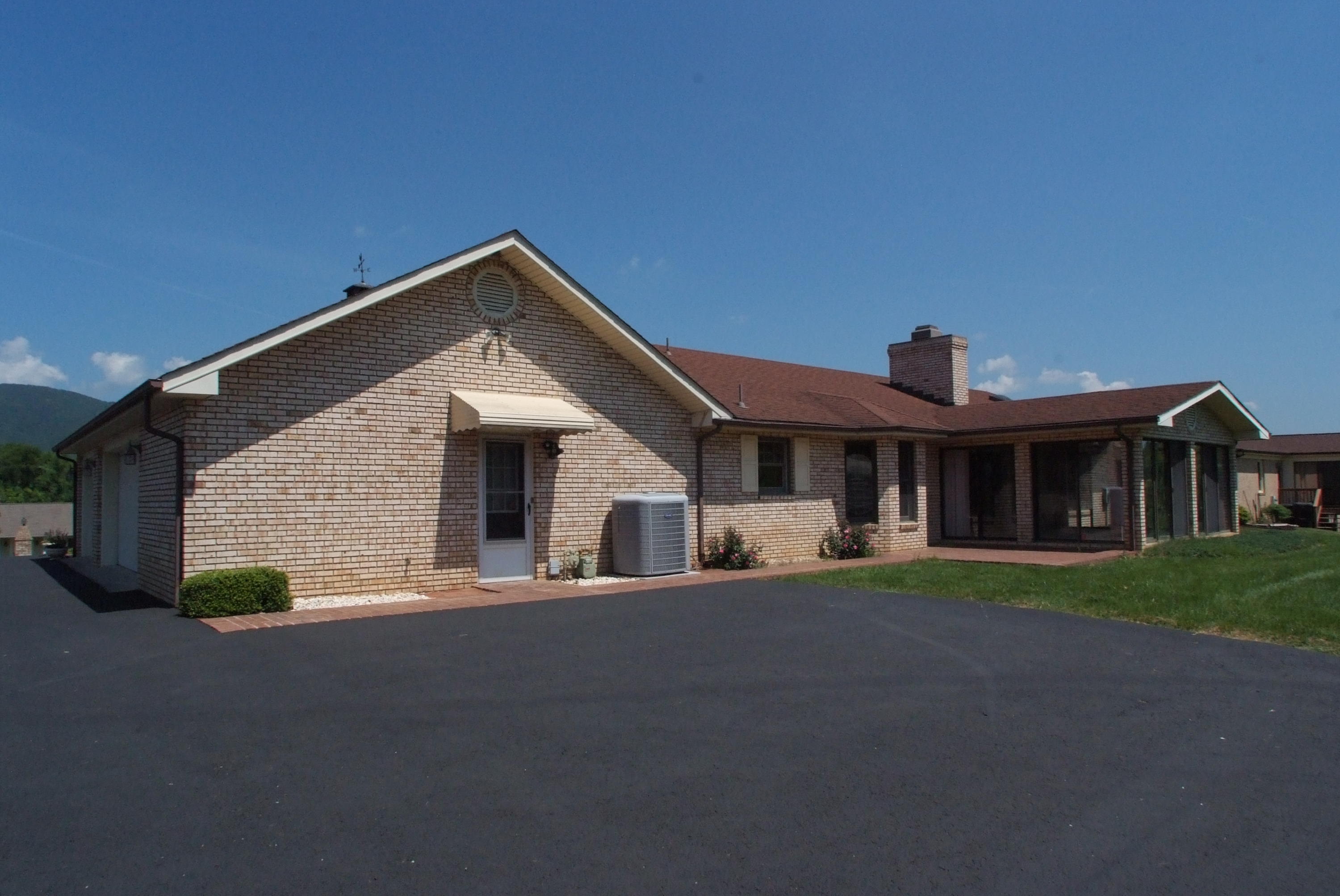 4631 Rte 1094 Roanoke, VA 24012 - Photo 3 of 21 EXTERIOR