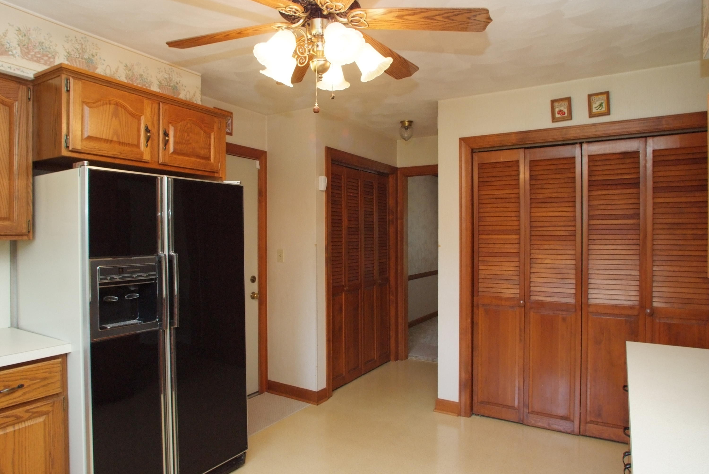 4631 Rte 1094 Roanoke, VA 24012 - Photo 9 of 21 INTERIOR