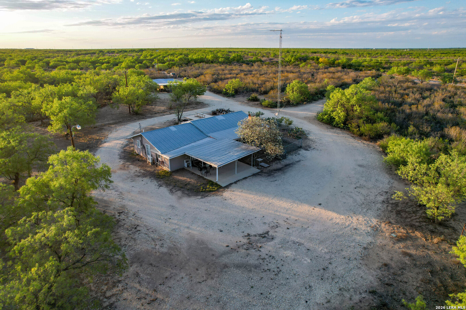 3472 Wilson Road Carrizo Springs, TX 78834 - Photo 1 of 75 Gallery Image 1