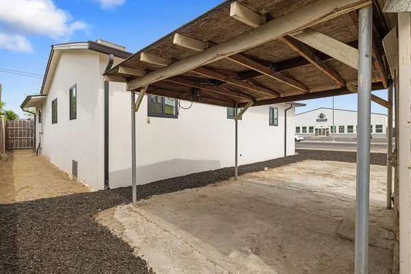 a view of a garage