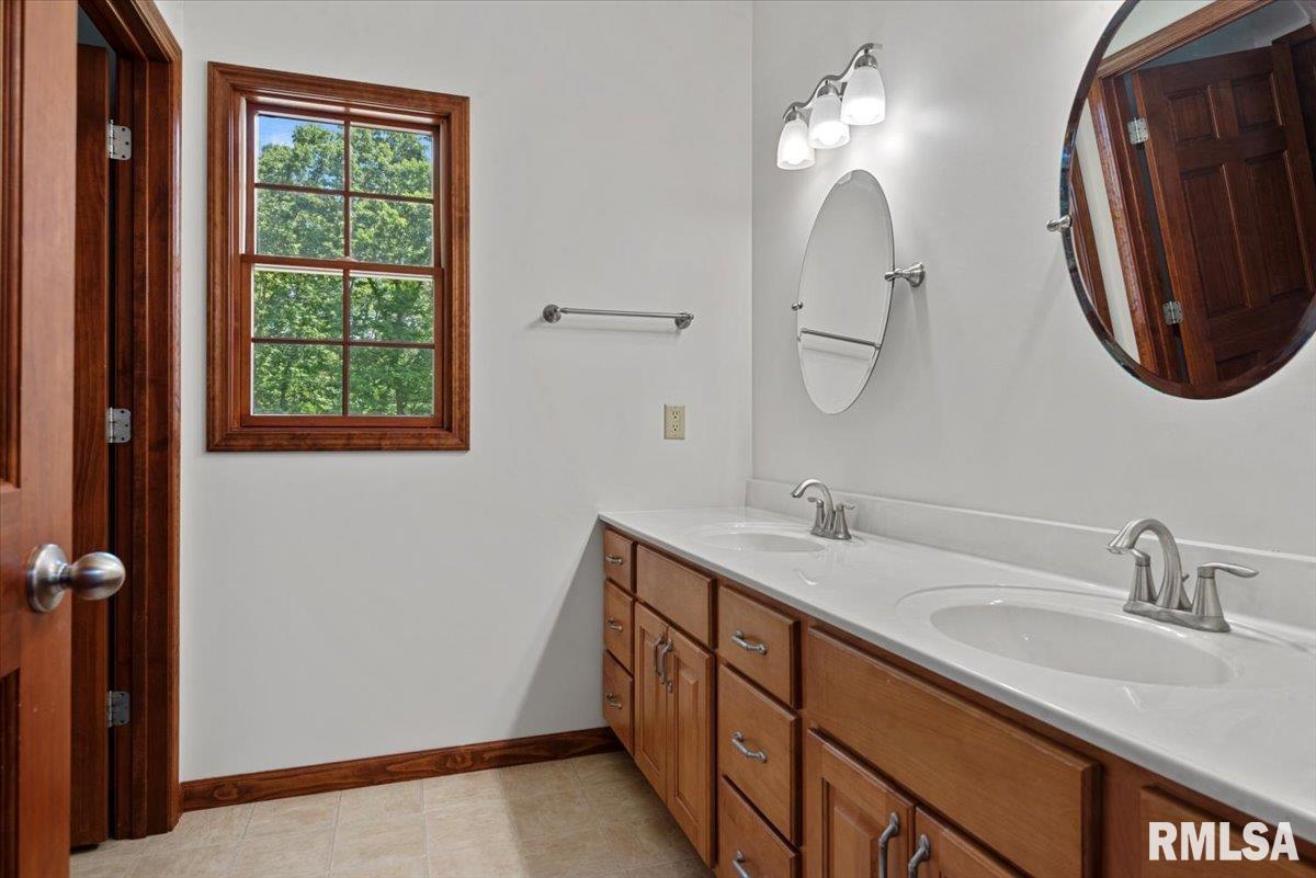 8065 Mechanicsburg Road Springfield, IL 62712 - Photo 31 of 53