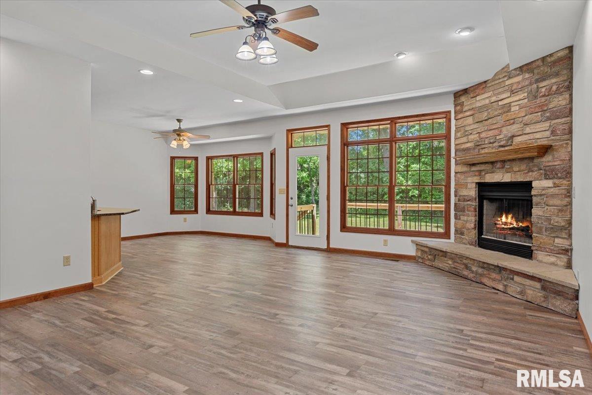 8065 Mechanicsburg Road Springfield, IL 62712 - Photo 8 of 53