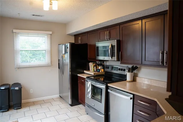 $205,000 | 1737 Canary Cove, St. Louis, MO 63144