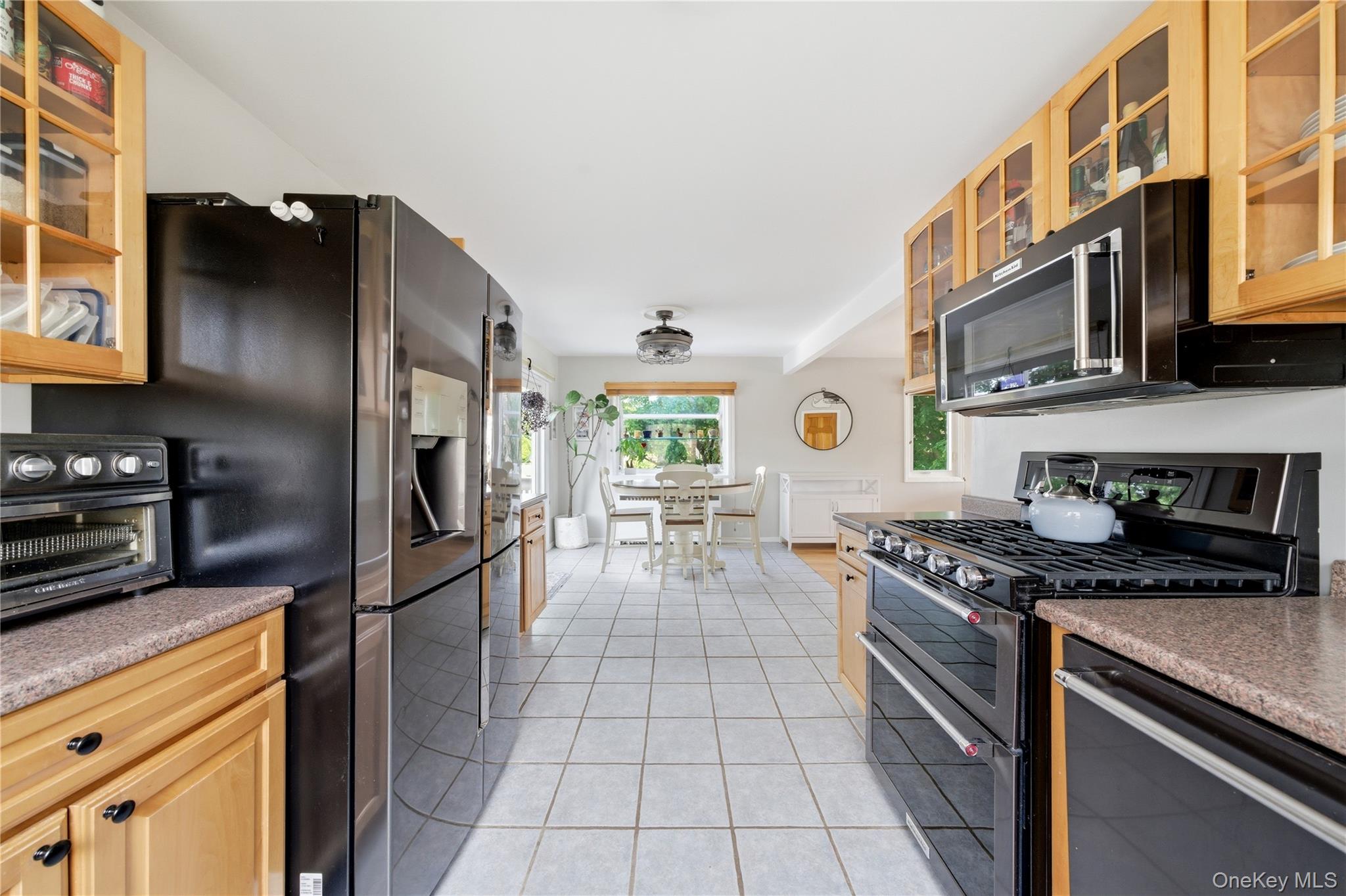 107 East Shore Road Lindenhurst, NY 11757 - Photo 24 of 36