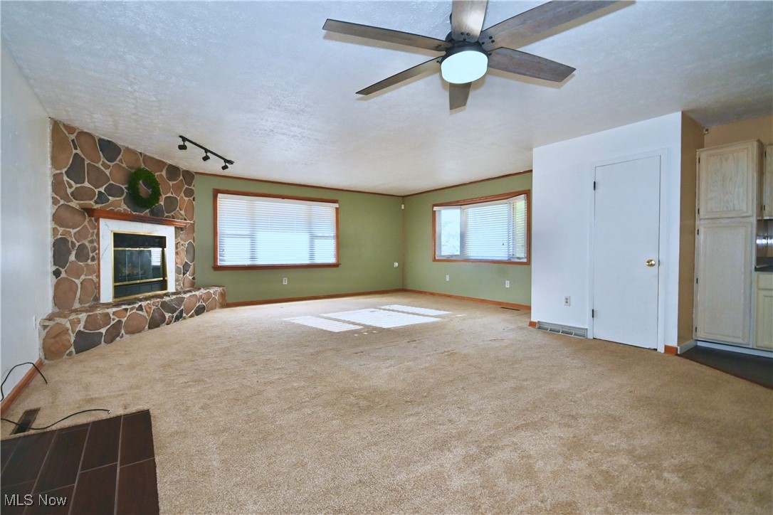 437 McCartney Road Campbell, OH 44405 - Photo 8 of 39 Gallery Image 8