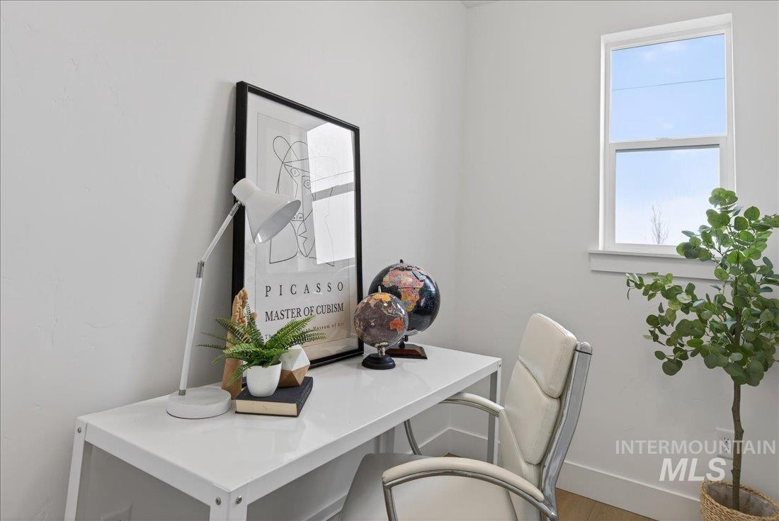 1268 West Swift Fox Street Meridian, ID 83642 - Photo 24 of 34 Office area with baseboards