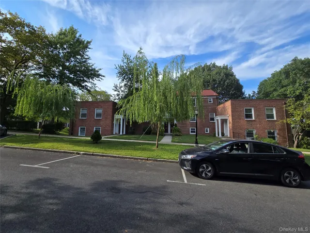 $250,000 | 147-57 Charter Road, Unit 26D | Kew Gardens Hills