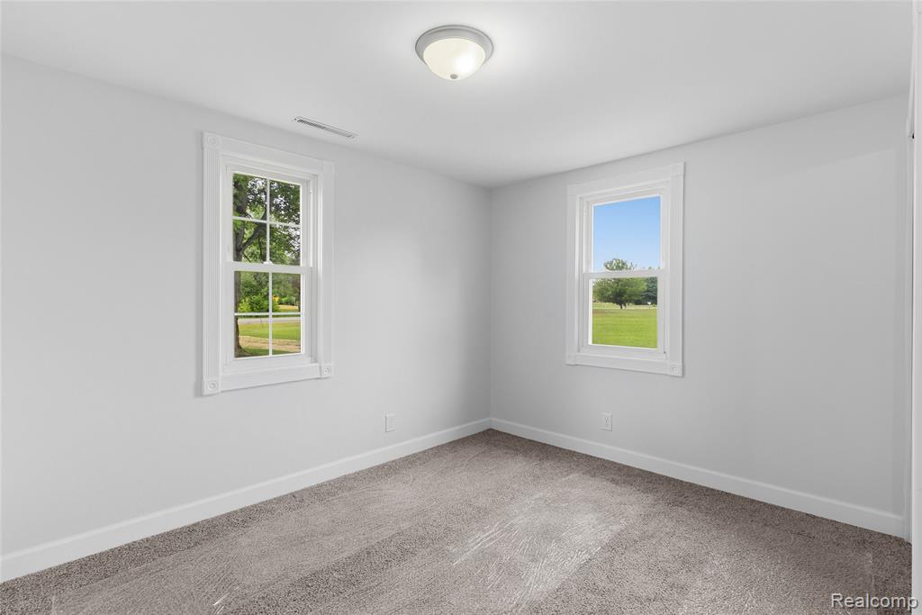 3241 East Frances Road Clio, MI 48420 - Photo 13 of 29