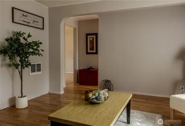 a view of a workspace with furniture