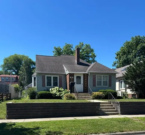 $309,900 | 1504 1st Street Northwest, Rochester, MN 55901