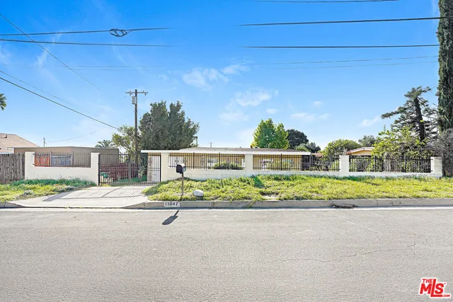 $3,500 | 13847 Aults Avenue, Sylmar, CA 91342