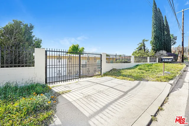 $3,500 | 13847 Aults Avenue, Sylmar, CA 91342