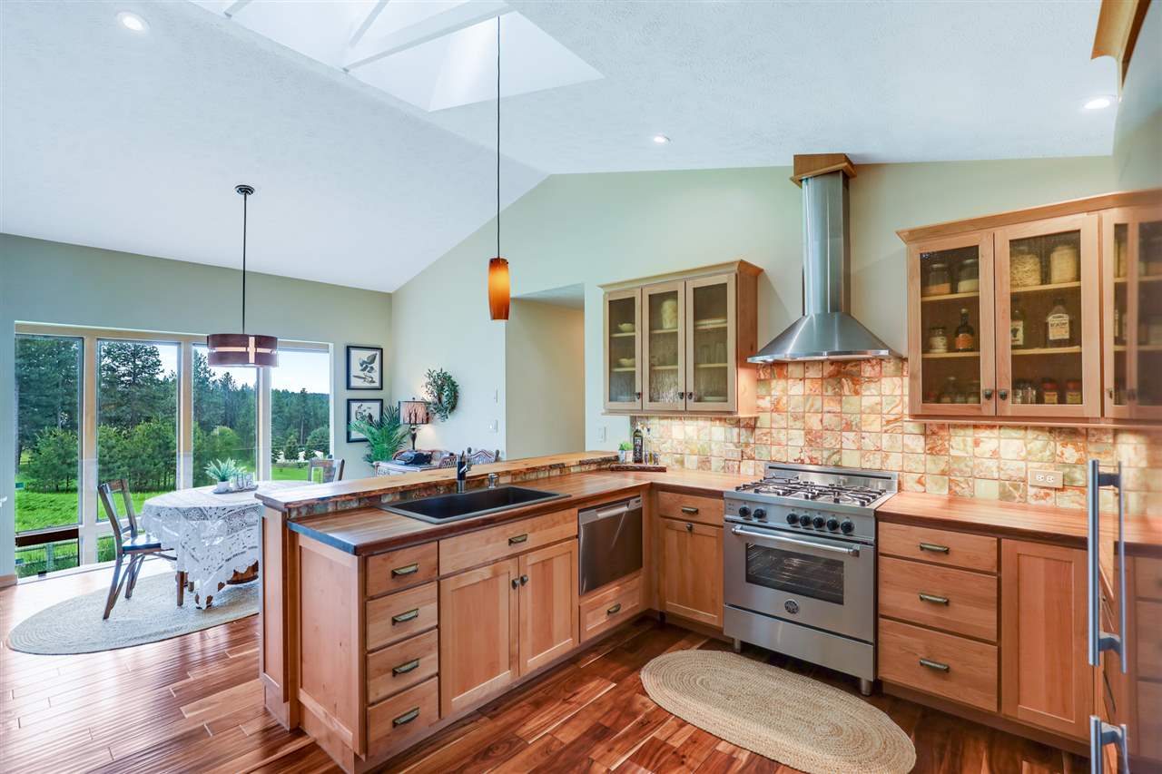 16203 Foothills Road Spokane, WA 99217 - Photo 8 of 50