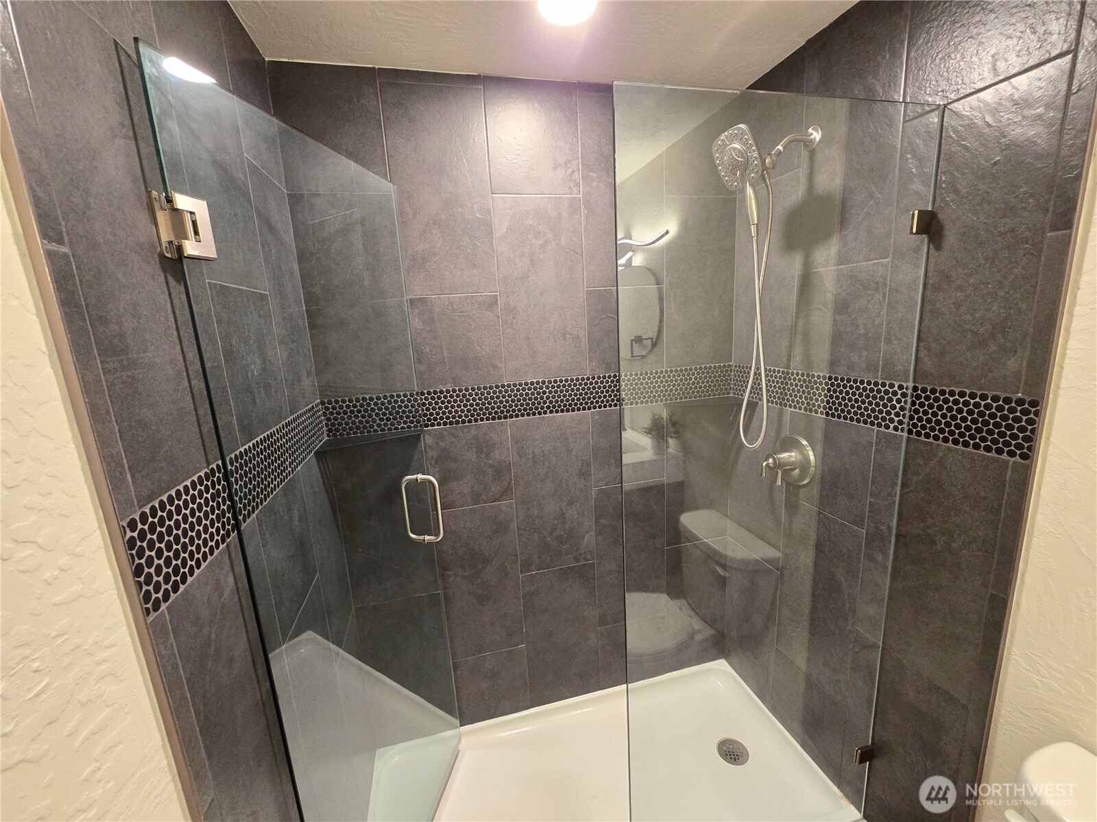 639 Lower Elwha Road Port Angeles, WA 98363 - Photo 26 of 38 a bathroom with a shower