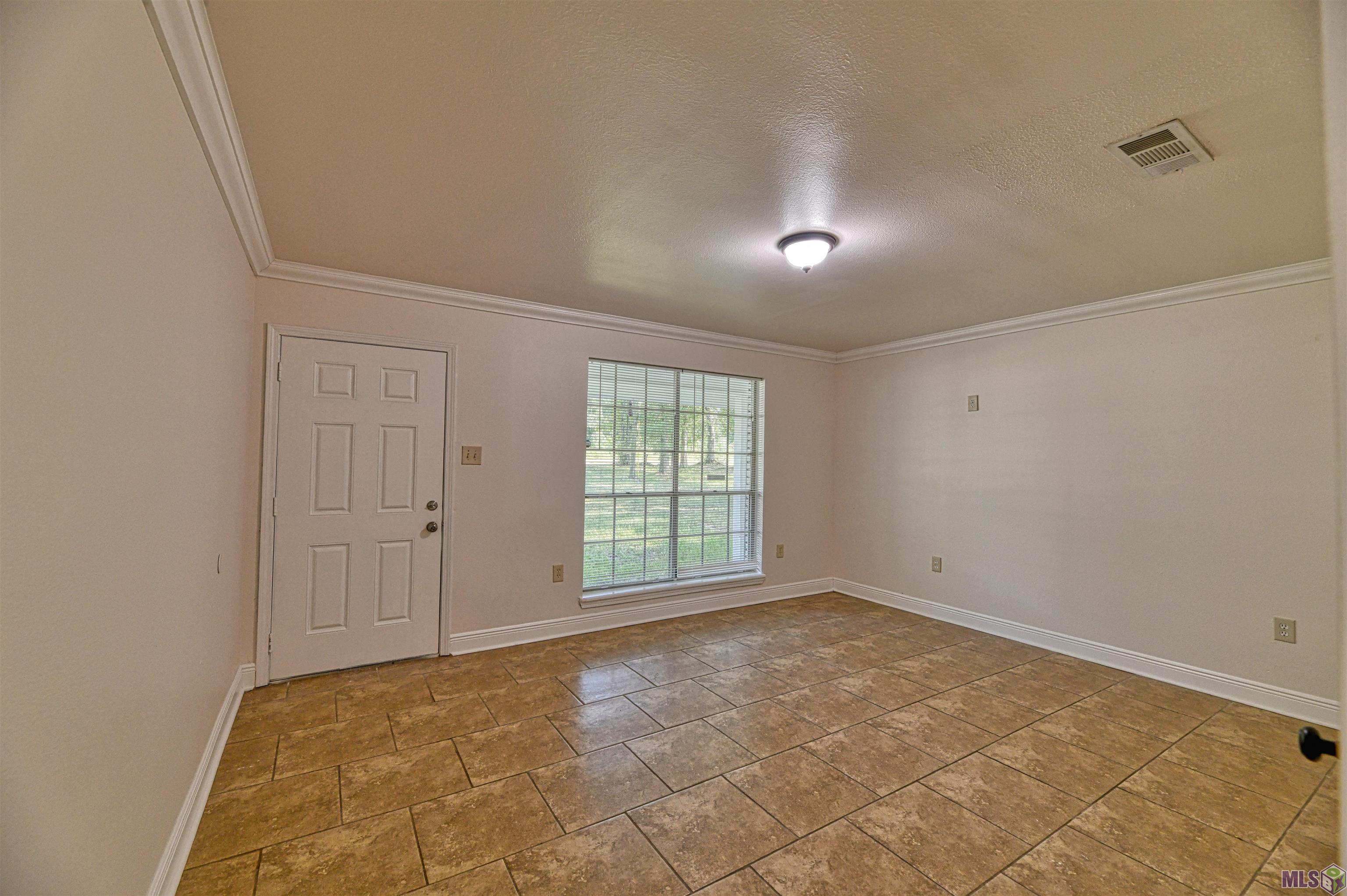 10335 Greenwell Springs Road Baton Rouge, LA 70814 - Photo 3 of 17 Gallery Image 3
