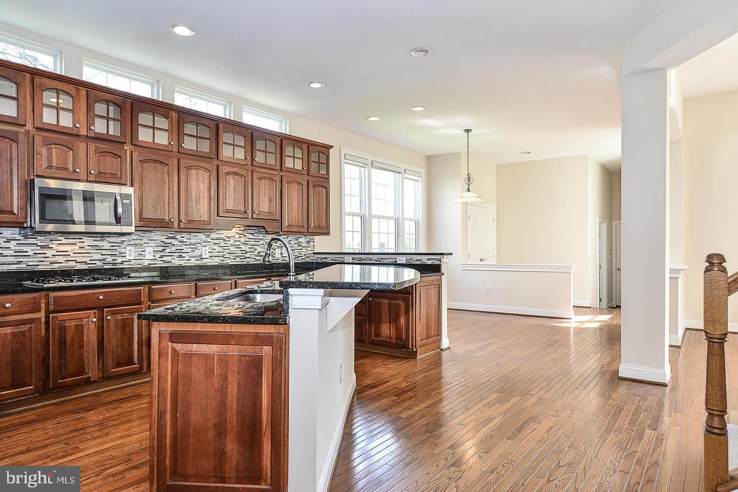 9223 Ox Road Lorton, VA 22079 - Photo 20 of 52 Spacious kitchen with cooktop and double oven