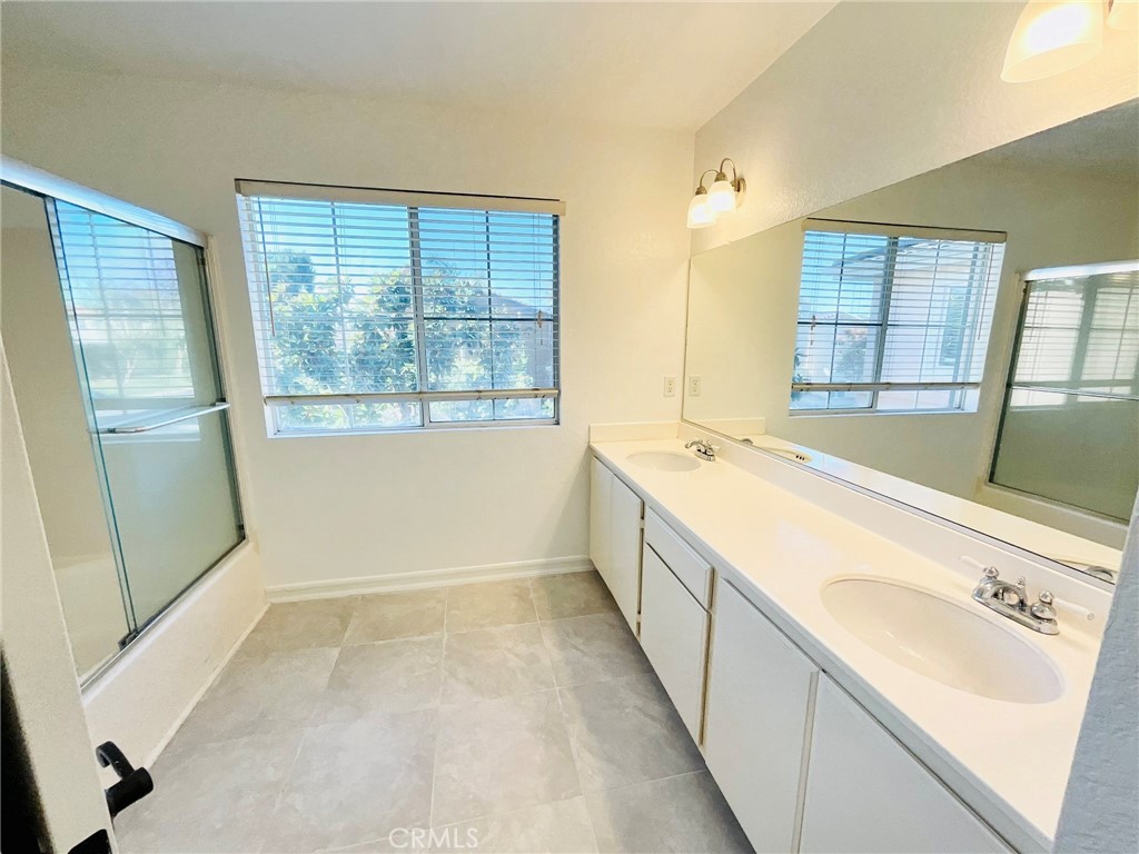 26 Proclamation Way Irvine, CA 92602 - Photo 35 of 48