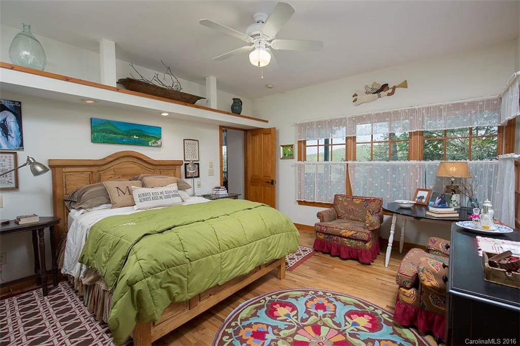 580 Feedrock Road Brevard, NC 28712 - Photo 8 of 13 Gallery Image 8