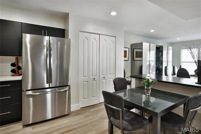 $345,000 | 561 Sarah Lane, Unit 107, Creve Coeur, MO 63141