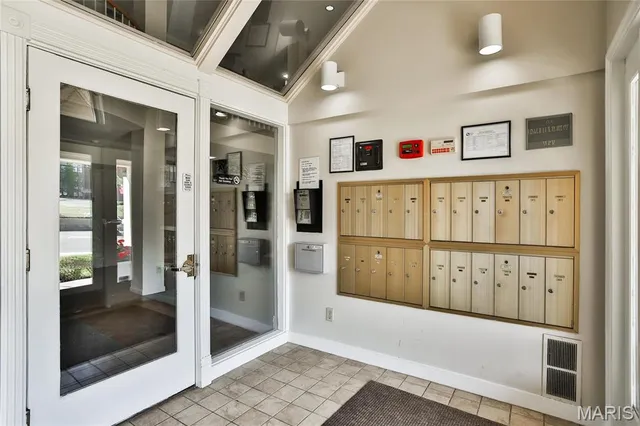 $345,000 | 561 Sarah Lane, Unit 107, Creve Coeur, MO 63141