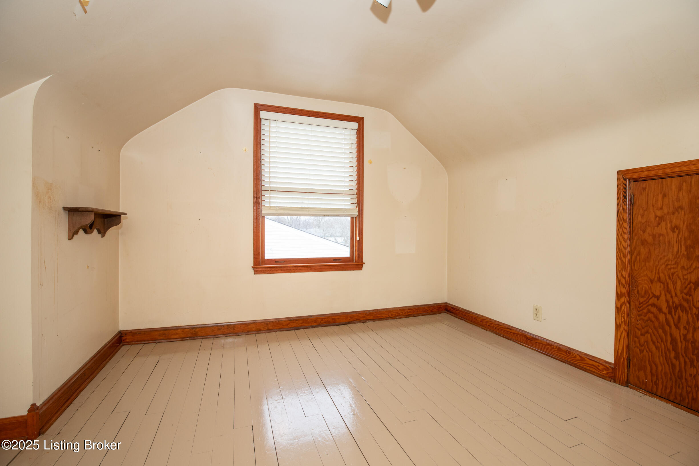 8607 Blue Lick Road Louisville, KY 40219 - Photo 35 of 45 8607 Blue Lick-1322