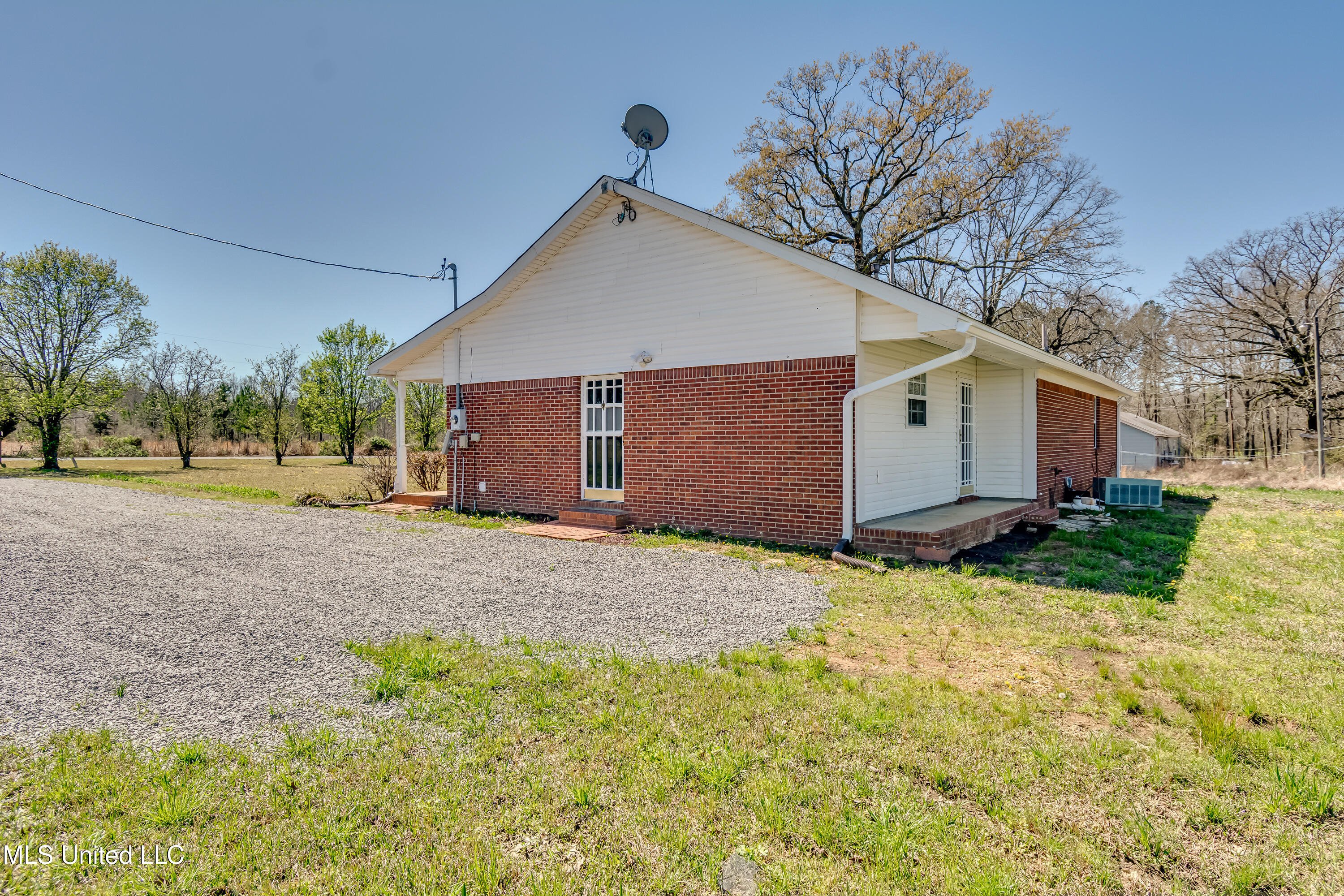 411 Parker Road Pelahatchie, MS 39145 - Photo 45 of 54 411 Parker Rd-10