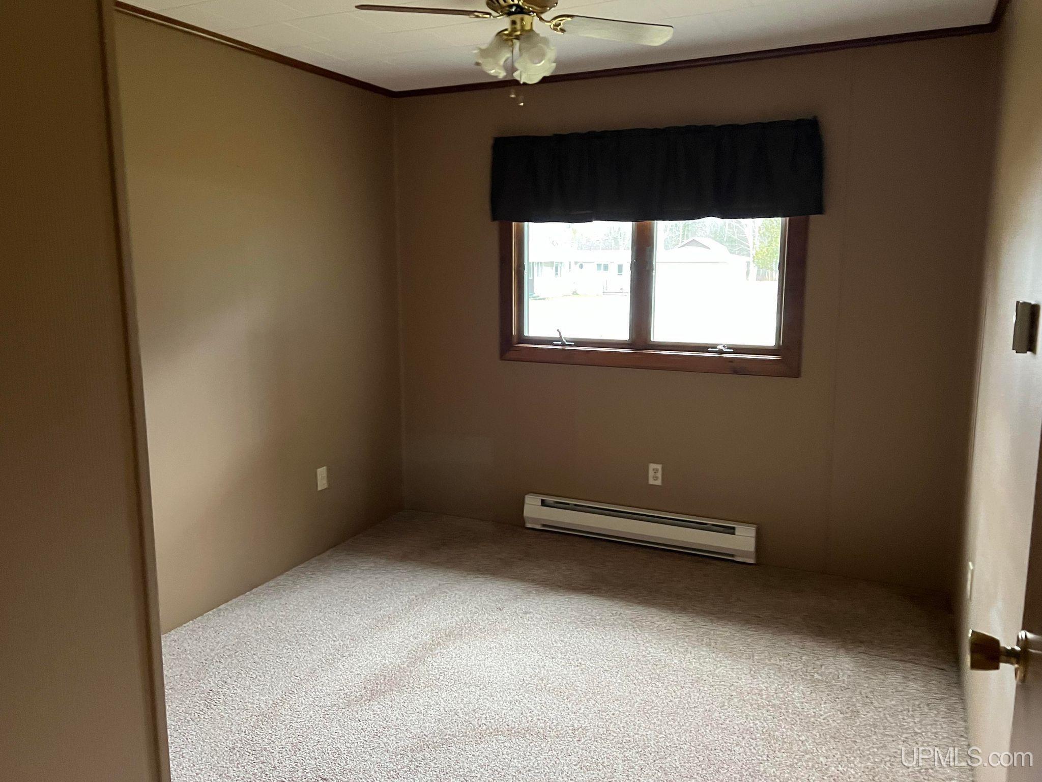 465 Hubble Road Manistique, MI 49854 - Photo 10 of 13 Gallery Image 10