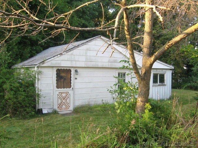2875 Lakeshore Road Applegate, MI 48401 - Photo 1 of 28 31261359.JPG