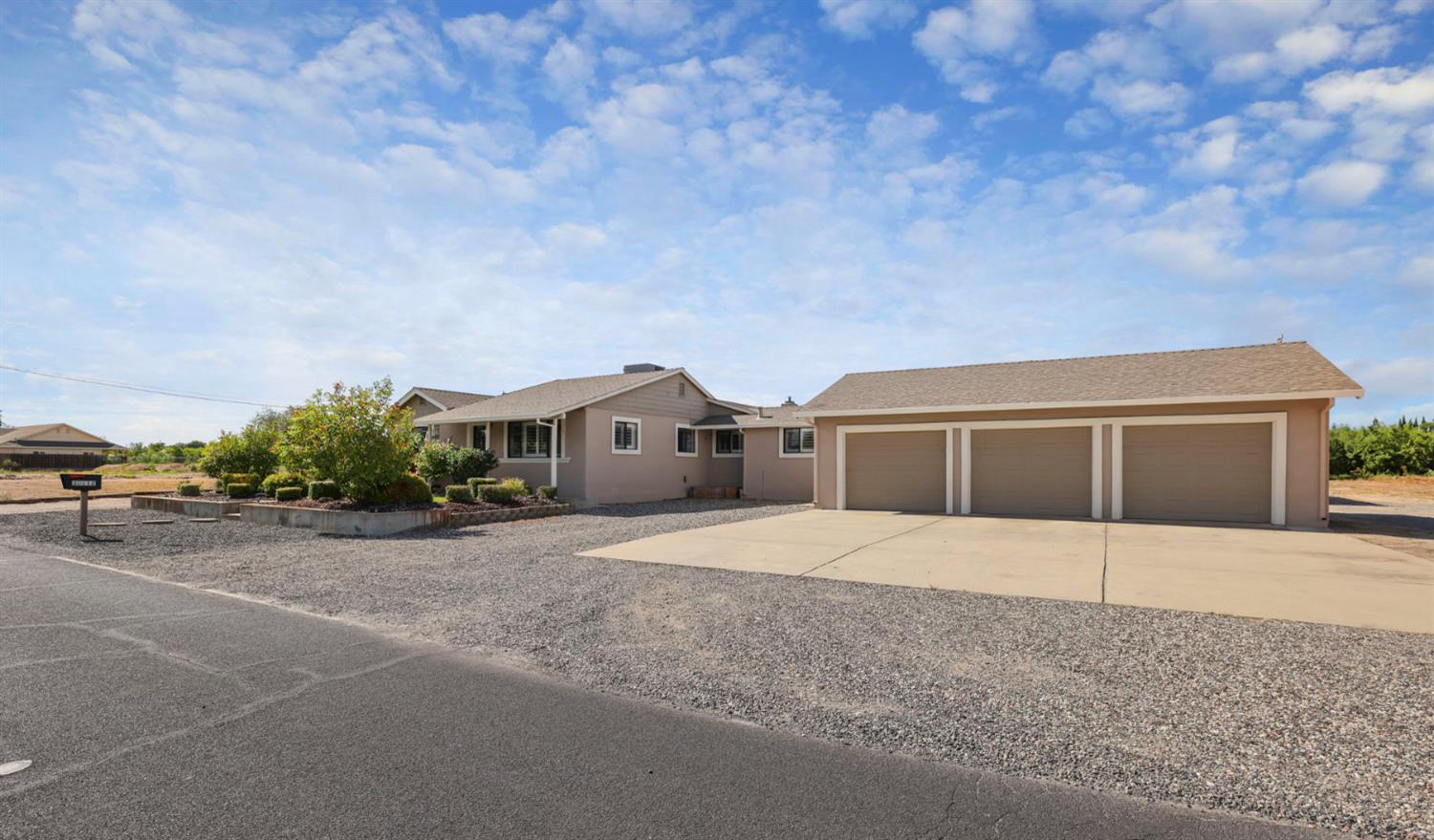 30112 Hall Road Escalon, CA 95320 - Photo 3 of 59