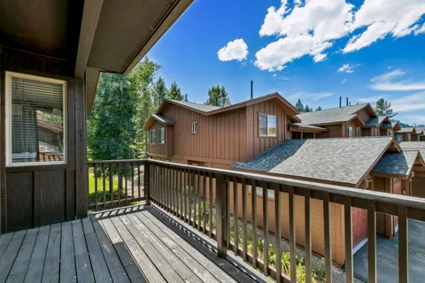 $699,000 | 10592 Boulders Road, Unit 8, Truckee, CA 96161