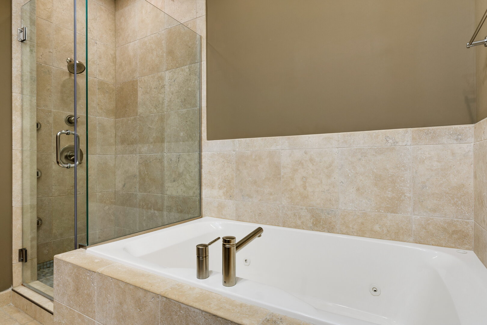154 West Hubbard Street, Unit 203 Chicago, IL 60654 - Photo 20 of 25