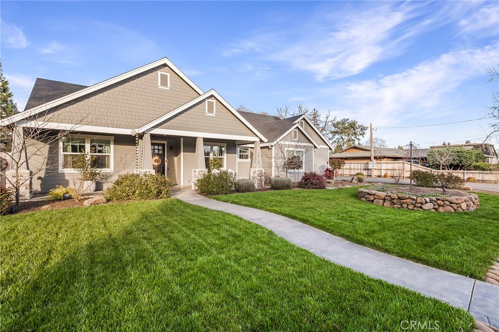 3424 Hackamore Lane Chico, CA 95973 - Photo 4 of 67 a view of a yard in front of house