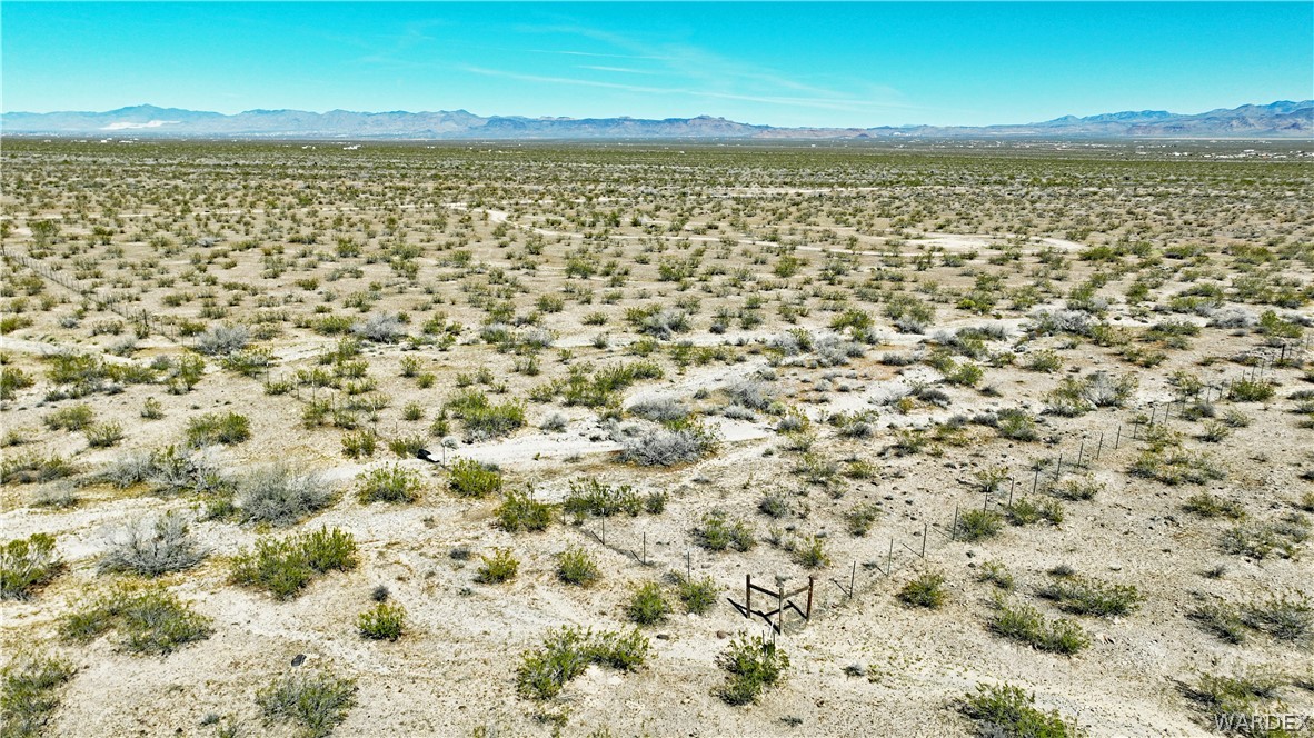 10-acres West Geronimo Road Golden Valley, AZ 86413 - Photo 3 of 9 Southwest Corner