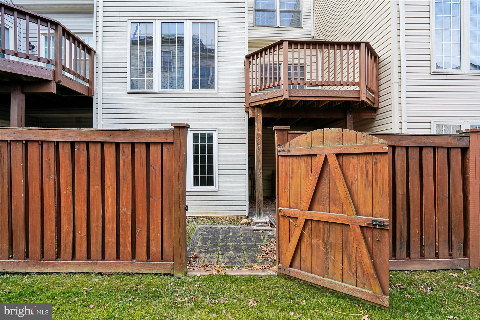 4153 Kentmere Square Fairfax, VA 22030 - Photo 40 of 43