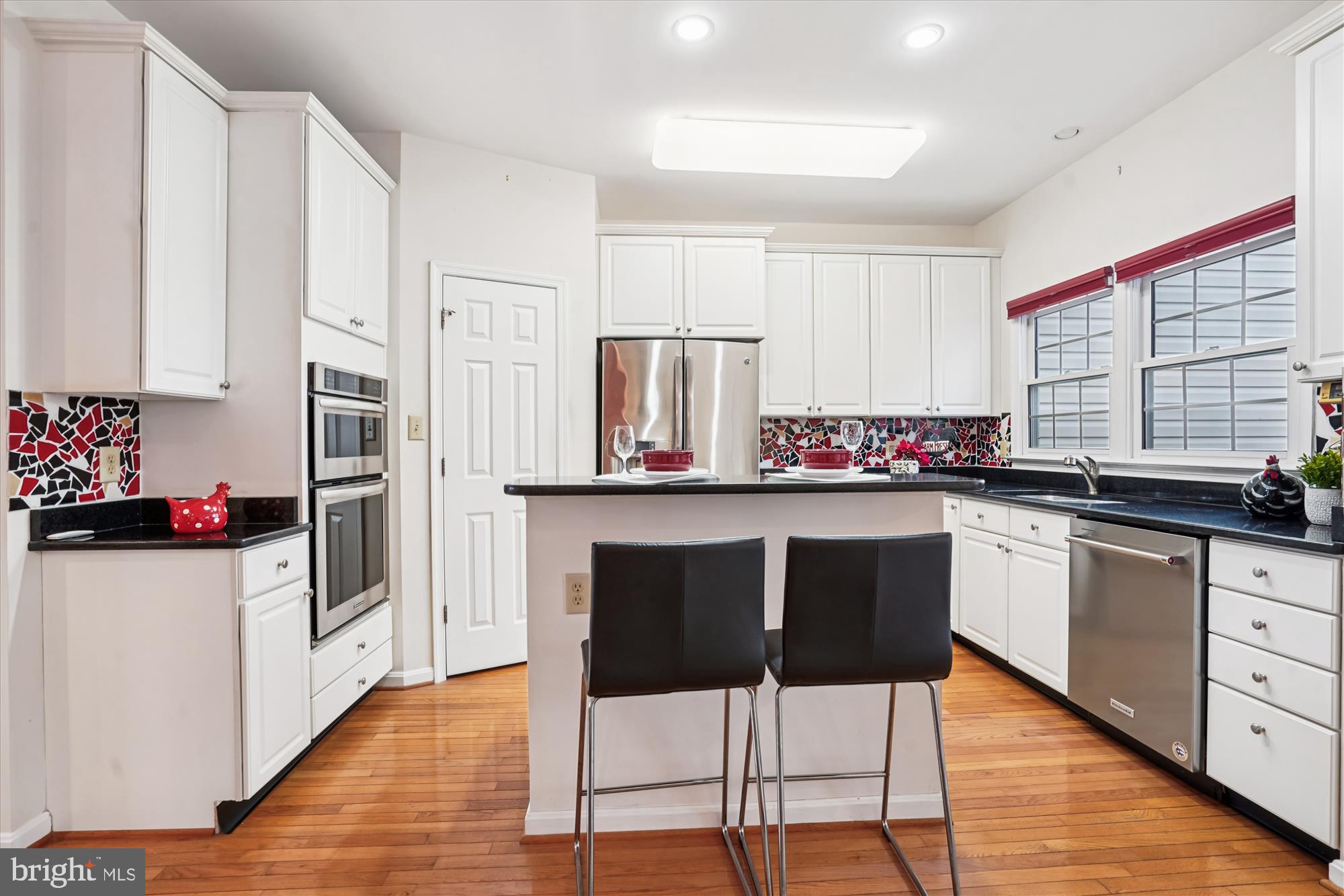 4153 Kentmere Square Fairfax, VA 22030 - Photo 4 of 43