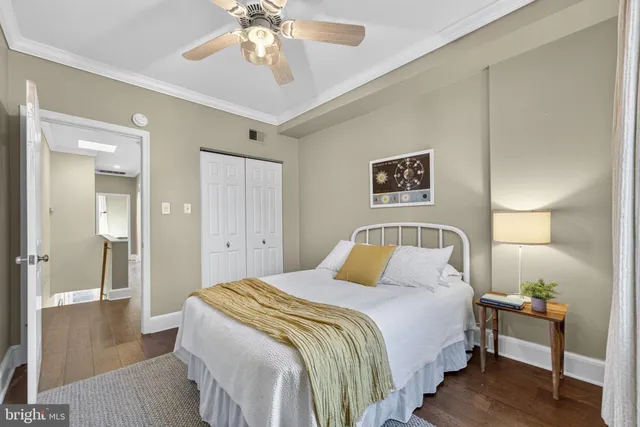 $899,900 | 1218 G Street Southeast, Washington, DC 20003