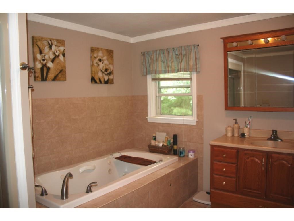 820 Lafayette Road Hampton, NH 03842 - Photo 13 of 22