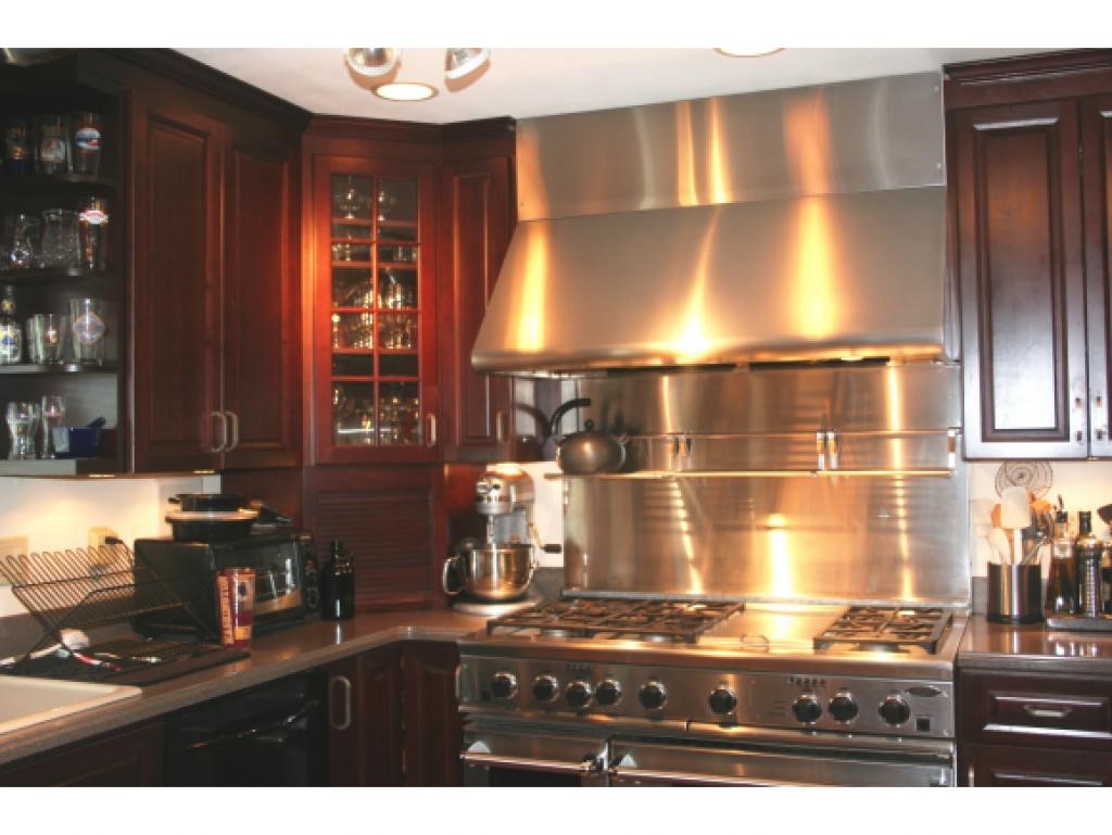 820 Lafayette Road Hampton, NH 03842 - Photo 3 of 22