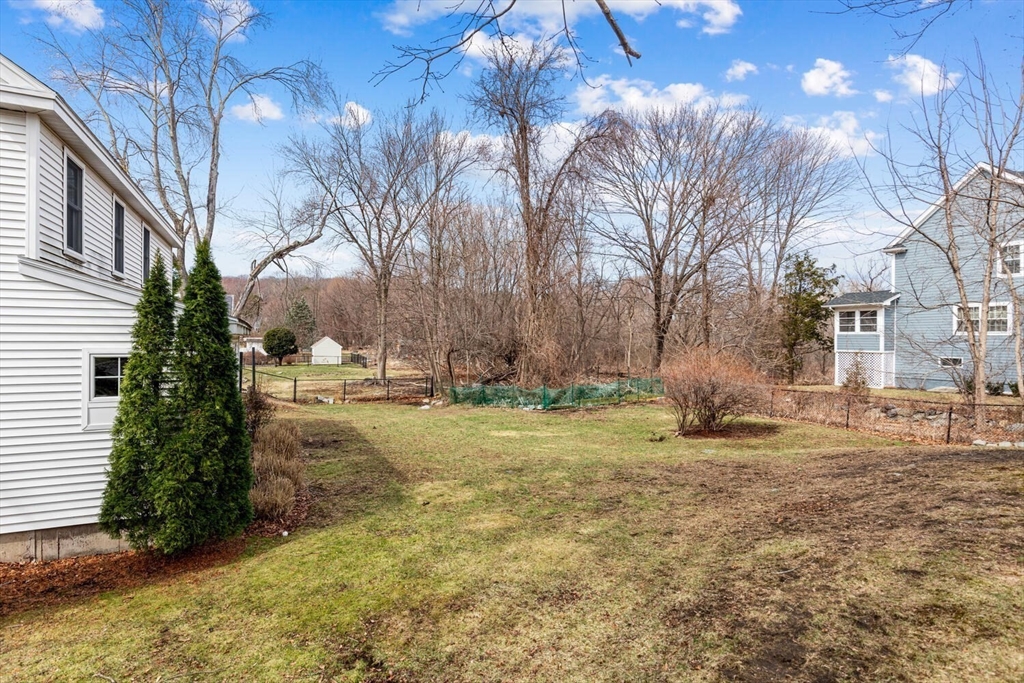 56 Grapevine Avenue Lexington, MA 02421 - Photo 33 of 38