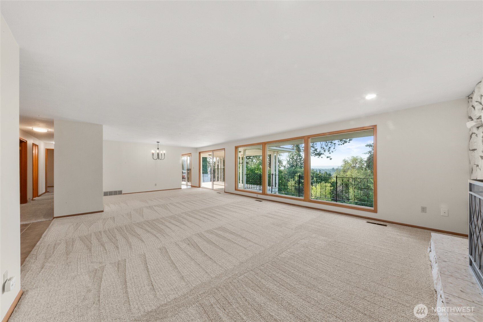 2811 West Weile Avenue Spokane, WA 99208 - Photo 7 of 39 a view of a room with a large window