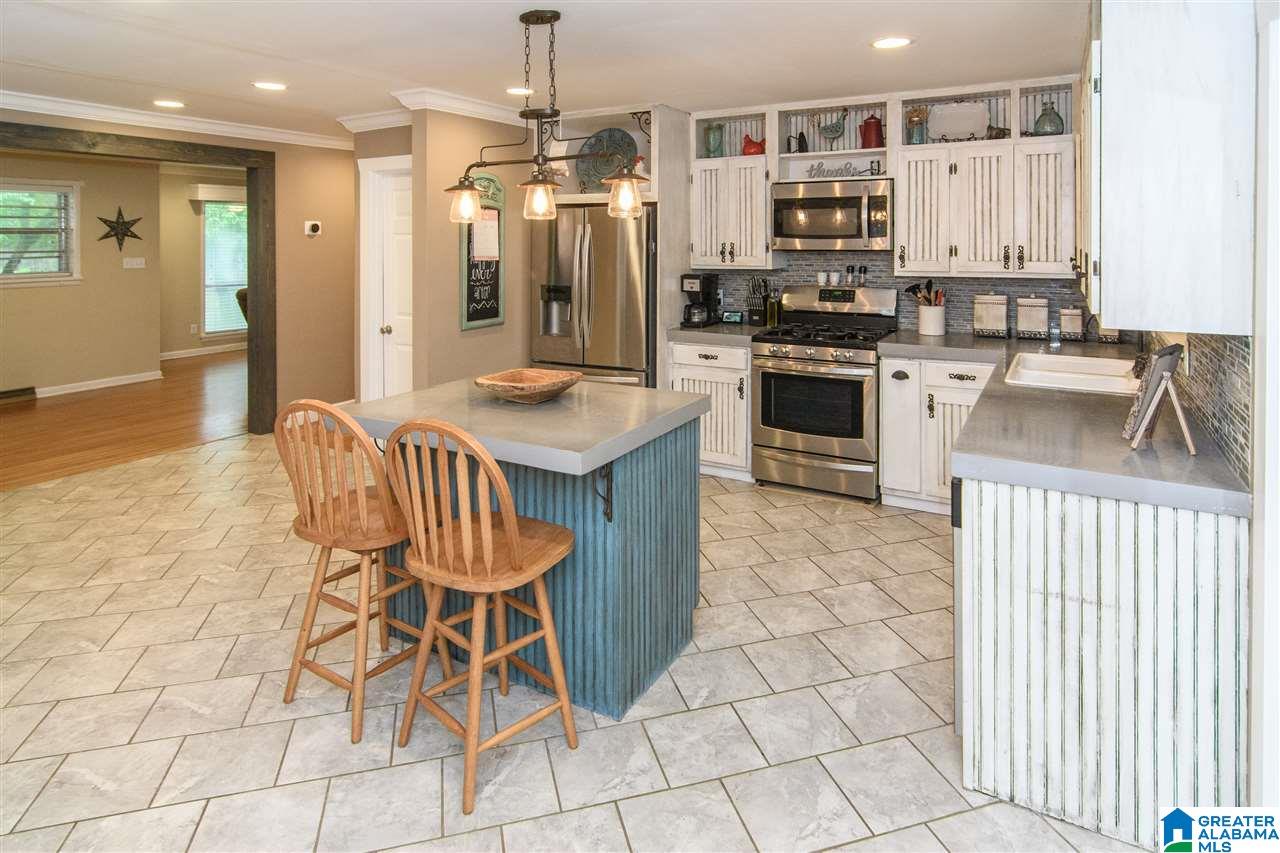 801 6th Avenue Southwest Alabaster, AL 35007 - Photo 12 of 50 Gallery Image 12