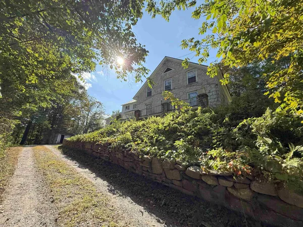 $589,000 | 628 Townshend Road, Grafton, VT 05146