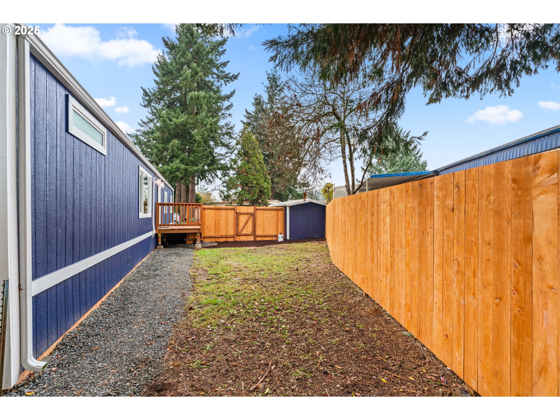 27645 Snyder Road Junction City, OR 97448 - Photo 40 of 41 a backyard of a house