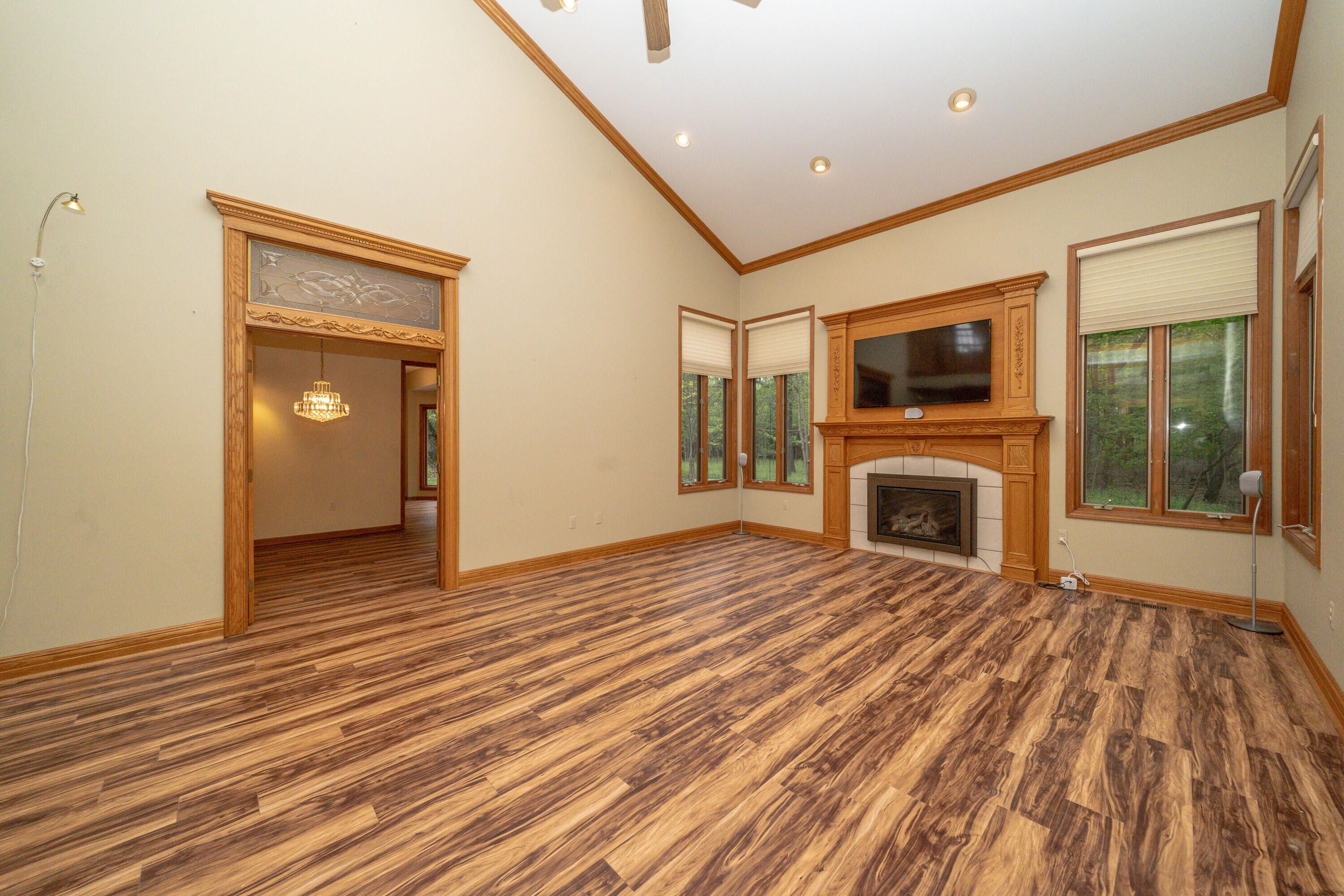34554 Quaker Valley Road Farmington Hills, MI 48331 - Photo 4 of 56 018_29